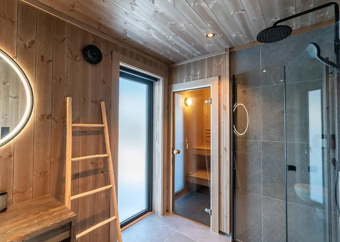 Spacious With Sauna, Centre Noresund