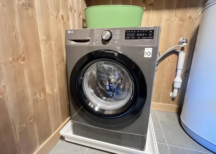 Spacious With Sauna, Centre * Noresund