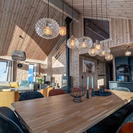 Lodge Spacious With Sauna, Centre *