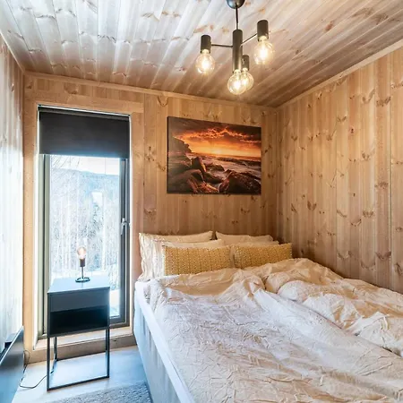 Spacious With Sauna, Centre *