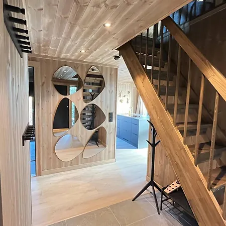 Lodge Spacious With Sauna, Centre